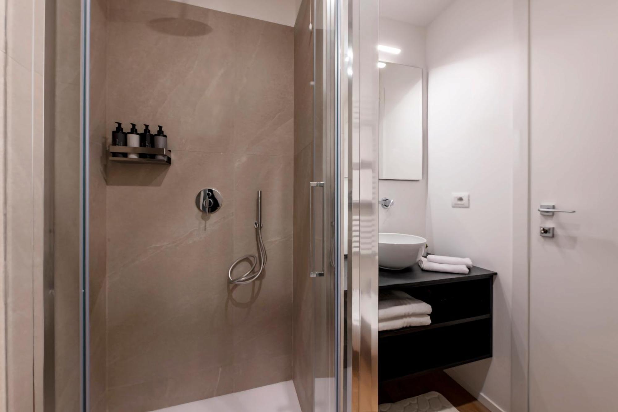 Bnbutler - Inbrera Suites - Giulianova, 1 ميلان المظهر الخارجي الصورة