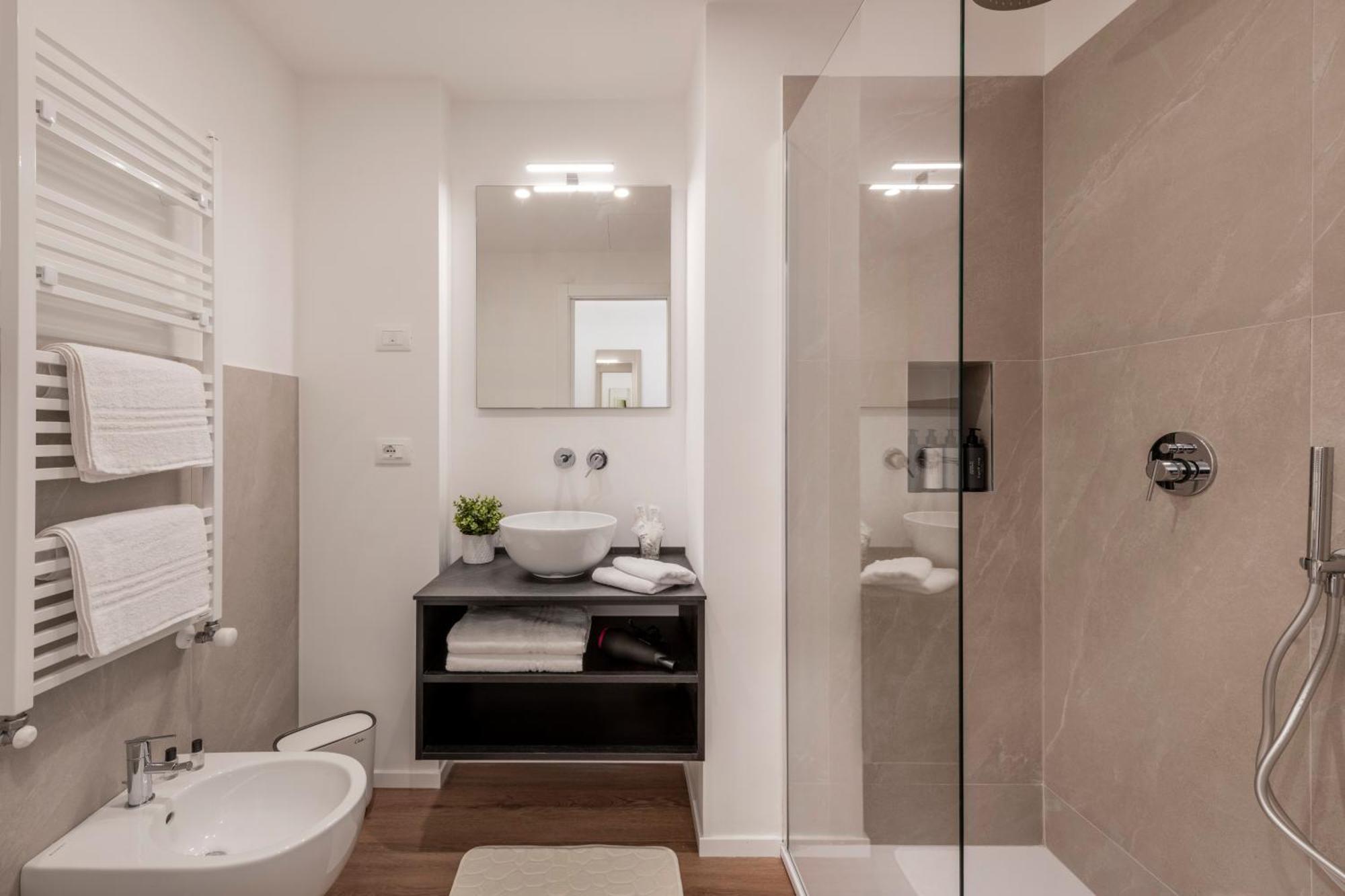 Bnbutler - Inbrera Suites - Giulianova, 1 ميلان المظهر الخارجي الصورة